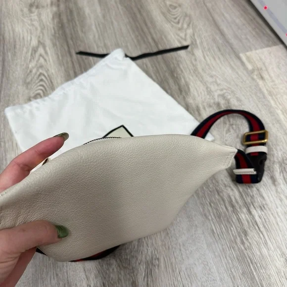 Gucci White Leather Belt Bag - Picture 7 of 14